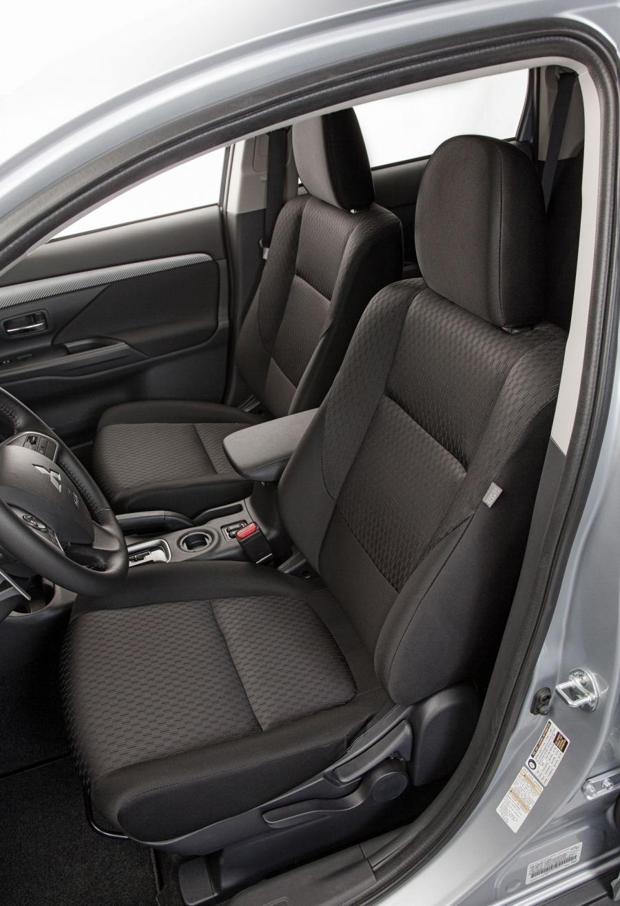  Mitsubishi Outlander 2014 года  (фото 66 из 136)